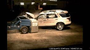 国产探索者碰撞测试视频,硬核实力见证安全品质